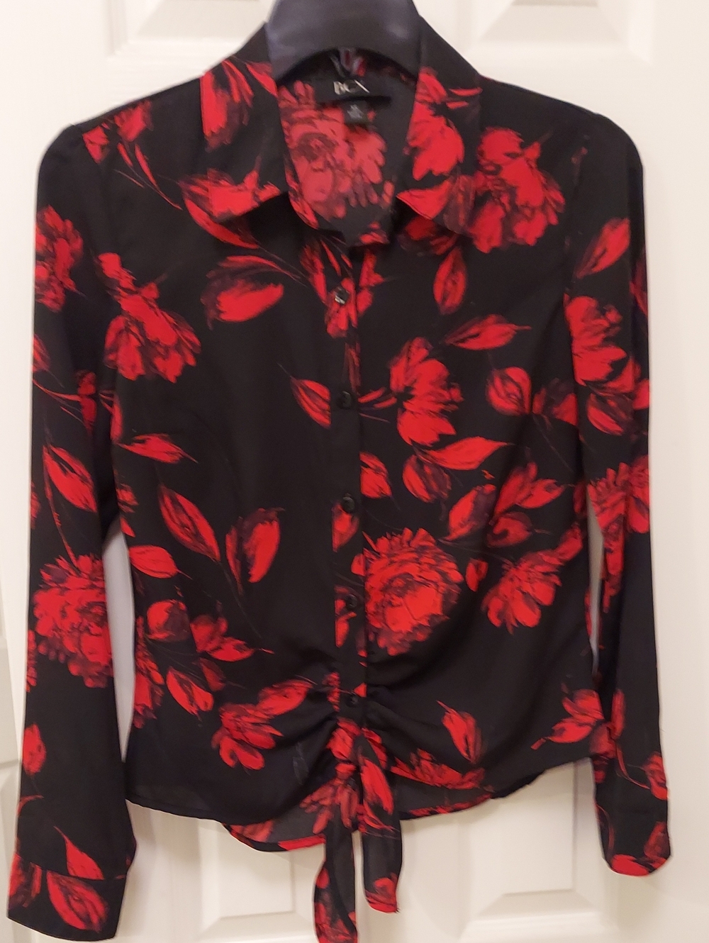 BCX Floral Tie-Front Blouse in Black & Red Size XS